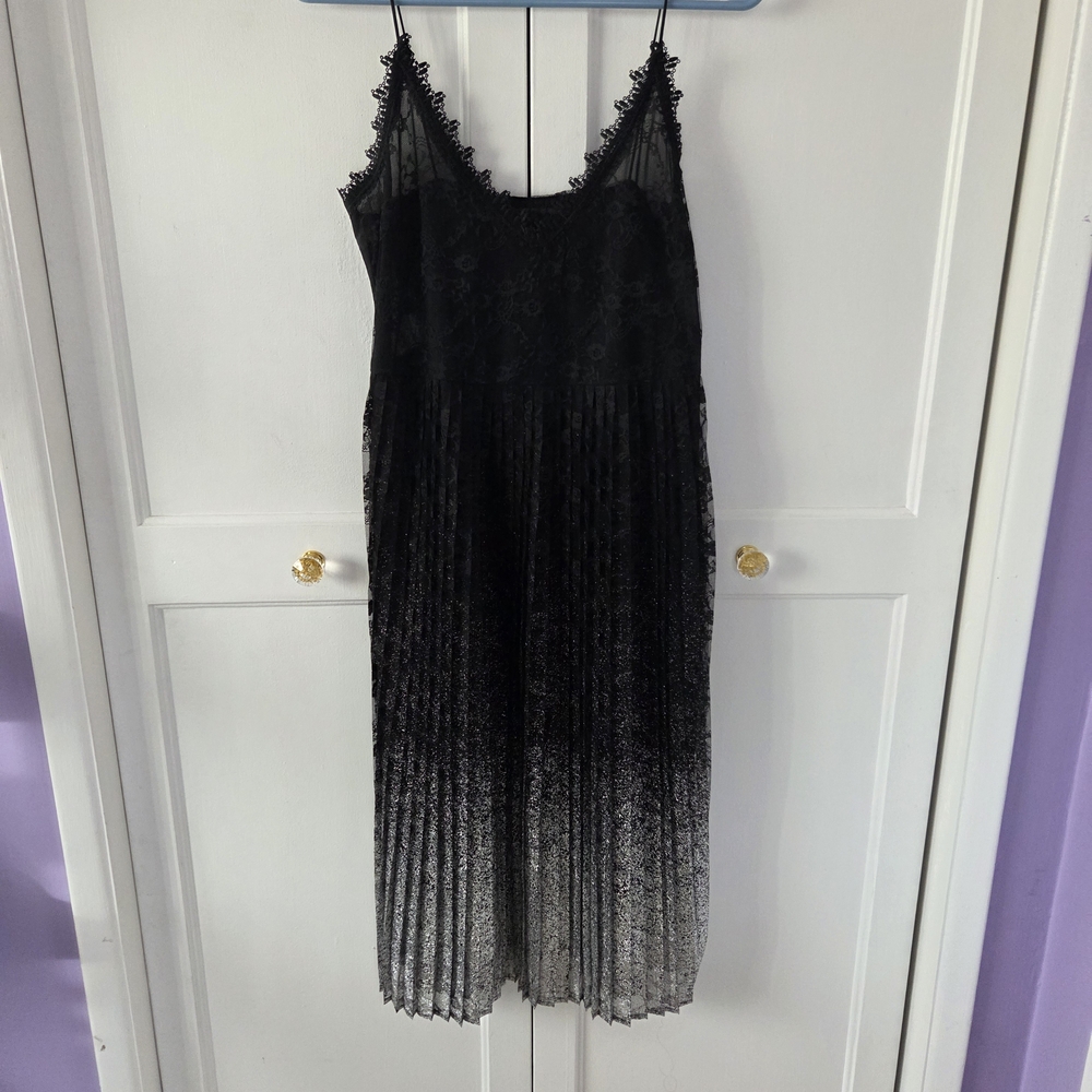 Nasty Gal Black And Metallic Silver Pleated Lace Dress US size 8